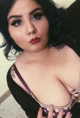 Kurvige Frau aus Linz – Yasmin